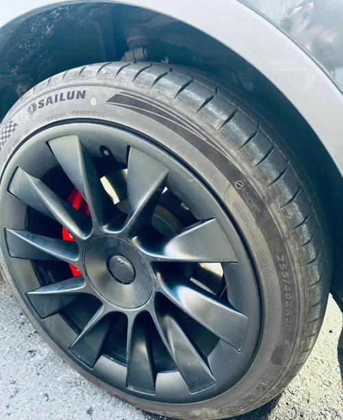 赛轮轮胎1.4万公里使用体验 从忐忑到信赖，国产胎真的崛起了